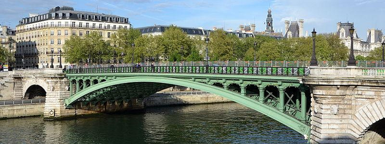 Párizs hídjai : Pont Notre-Dame - ez a híd a történelemről szinte mesél nekünk!