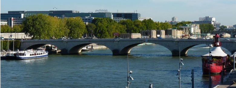 Párizs hídjai : Pont de Tolbiac - a Quai de Bercy-t a rue Neuve Tolbiac-al köti össze!