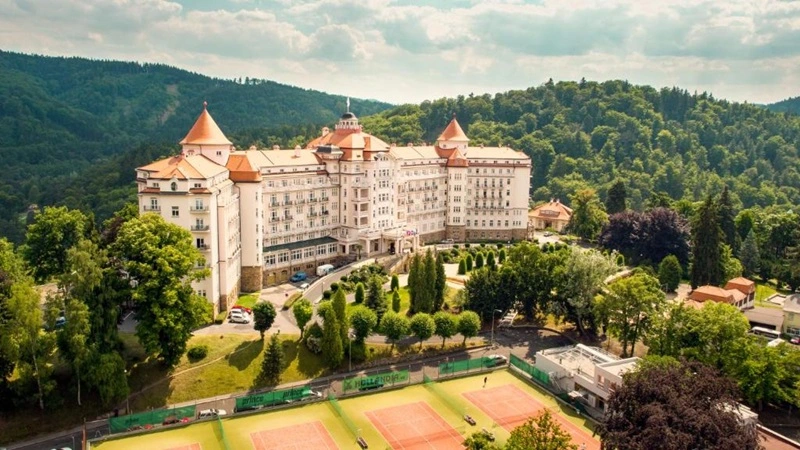 Cseh Wellness szálláshely, gyönyörű wellness központtal. Mindez Karlovy Vary városában ami a méltán híres Cseh fürdőháromszögben található.