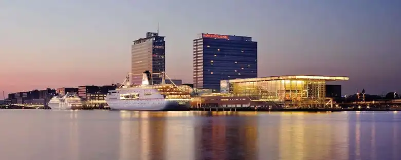 Szállás szaunával Amszterdamban az IJ folyó partján!