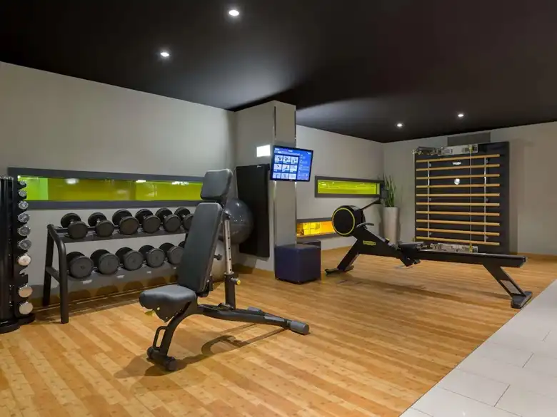 Fitnesz terem Mövenpick Hotel